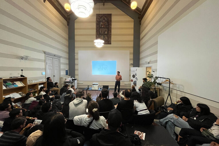 cropped-Charla-en-Universidad-de-Copenhague-para-la-Universidad-Republica-del-Uruguay765.jpg